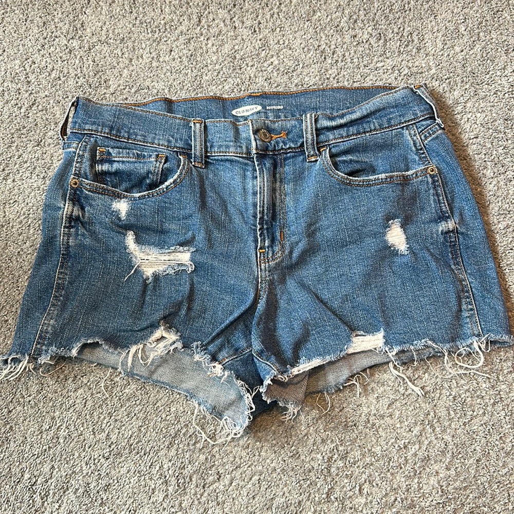 Women’s blue distressed jean shorts